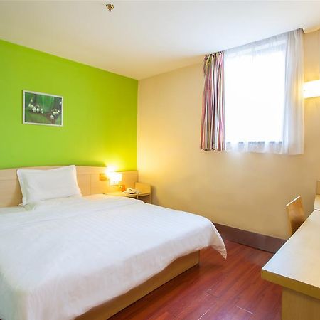 7Days Inn Guangzhou Nonglinxia Road Ouzhuang Subway Station Eksteriør billede