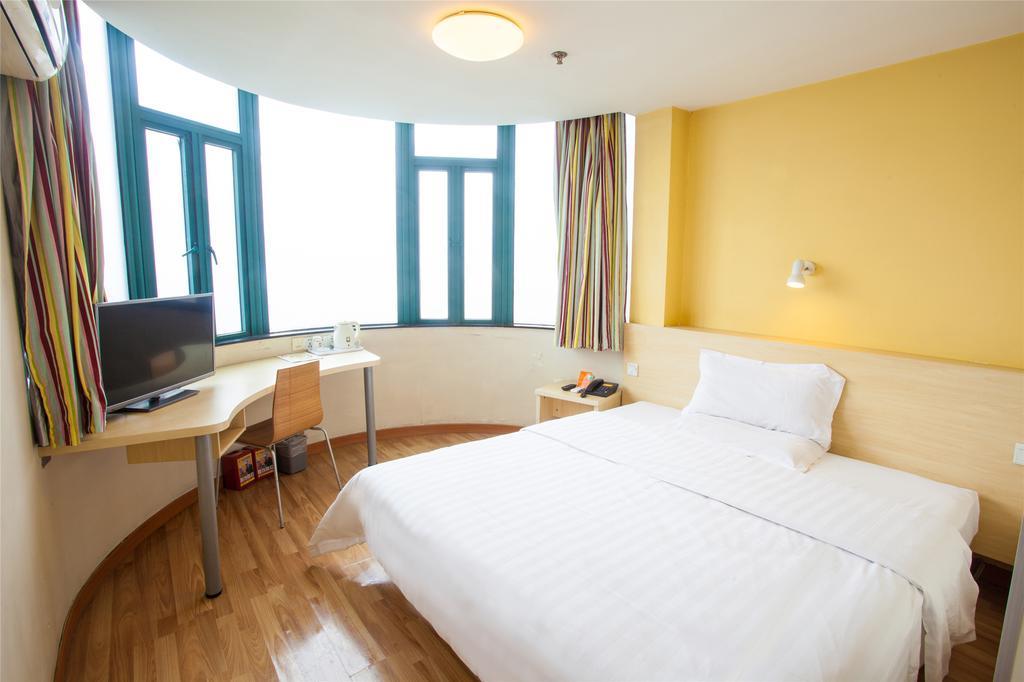 7Days Inn Guangzhou Nonglinxia Road Ouzhuang Subway Station Eksteriør billede