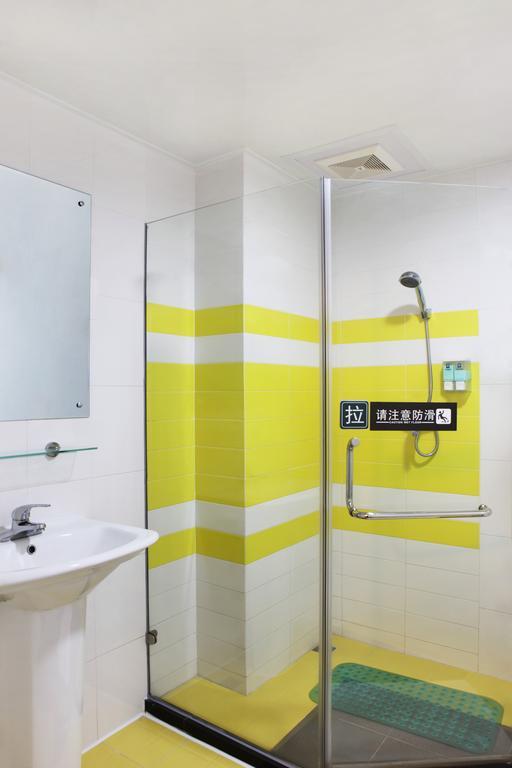 7Days Inn Guangzhou Nonglinxia Road Ouzhuang Subway Station Værelse billede
