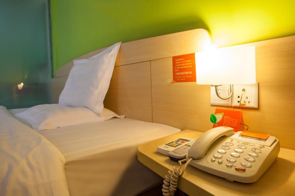 7Days Inn Guangzhou Nonglinxia Road Ouzhuang Subway Station Værelse billede